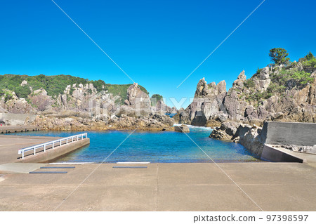 [Anoki Fishing Port] Kashino, Kushimoto Town, Higashimuro District, Wakayama Prefecture 97398597