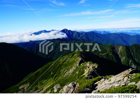 Southern Alps Mt. Mitsumine summit and traverse from Mt. Shiomi Southern Alps Mt. Mitsumine summit and traverse from Mt. Shiomi 97399254