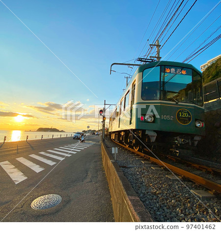 Enoden在海上看起來不錯 Enoden在海上看起來不錯 97401462
