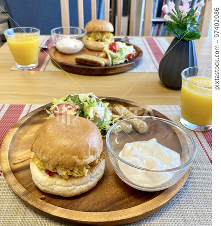 Hamburger lunch Hamburger lunch 97402086
