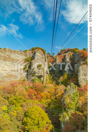 Autumn leaves of Shodoshima Kokasei 97404668