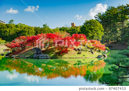栗林公園的紅葉最好 栗林公園的紅葉最好 97407433