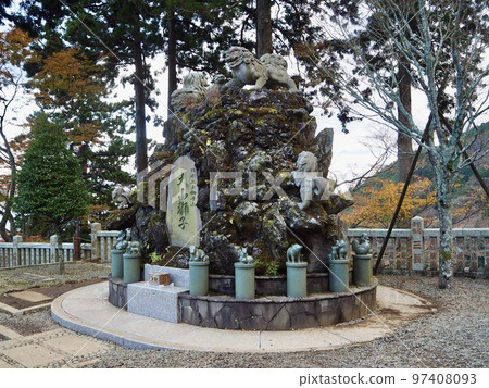 Oyama Akutoshi Shrine 97408093