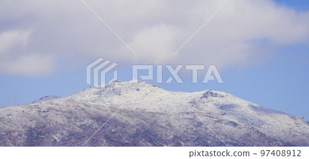 光州無等山國家公園山頂冬季雪景 光州無等山國家公園山頂冬季雪景 97408912