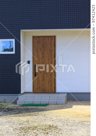 Appearance of new house entrance 97412425