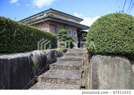 Building entrance approach Building entrance approach 97412433