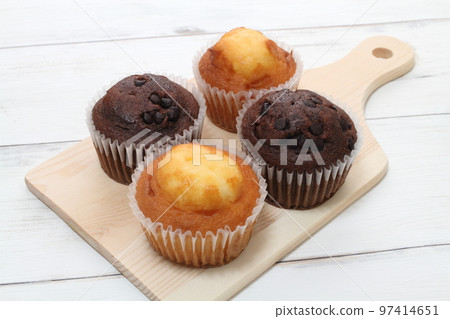 butter muffin & chocolate muffin 97414651