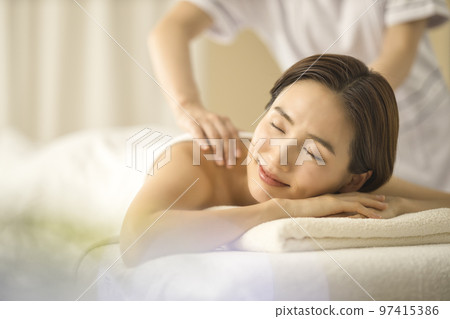 Esthetic Massage Relaxation Esthetic Massage Relaxation 97415386