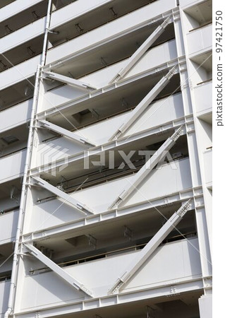 Seismic reinforcement work for municipal housing 97421750