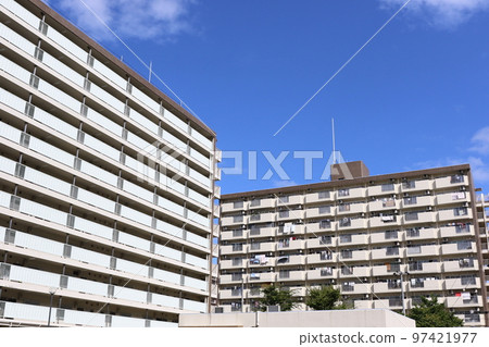 位於大阪市上東區關目的“Sumirebashi No.1 Corp.”和“Sumirebashi No.2 Corp.” 97421977