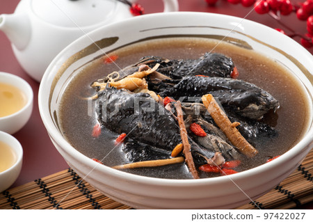 Delicious silky chicken soup with Chinese herbal medicine 97422027