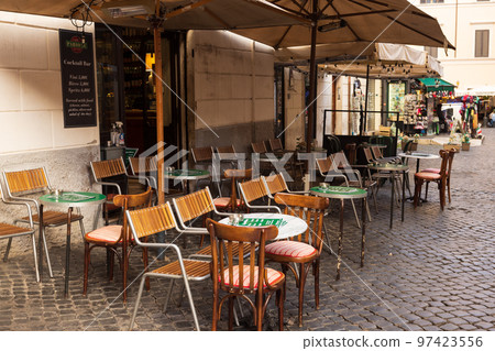 在意大利開咖啡館 97423556