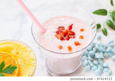 strawberry soy milk smoothie 97424515