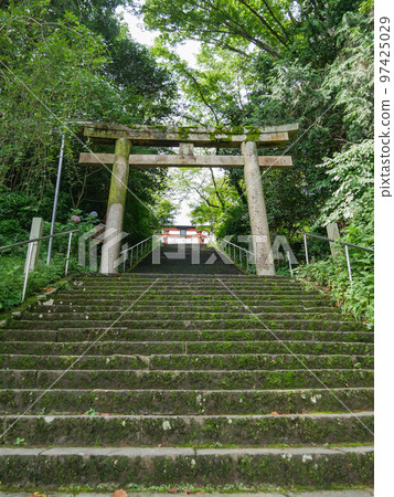 Stone steps and torii gate at Nyukanshofu Shrine 97425029