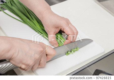 [切韭菜] 97428815