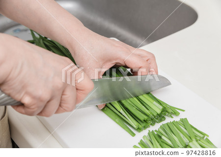 [切韭菜] 97428816