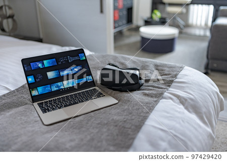 bed, beds, notebook 97429420
