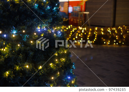 日本岡山縣岡山市北長瀨站美麗的聖誕燈飾 97439285