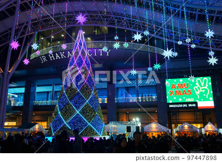 Illuminations and Christmas tree at Hakata Station Christmas Market in Fukuoka City, Fukuoka Prefecture_15 Illuminations and Christmas tree at Hakata Station Christmas Market in Fukuoka City, Fukuoka Prefecture_15 97447898