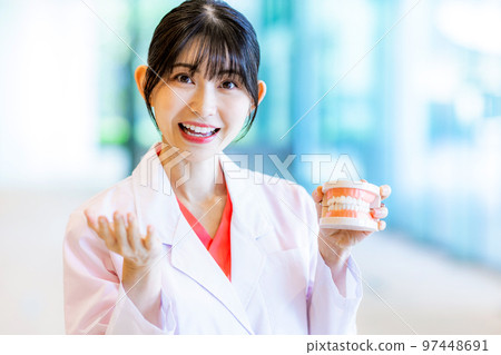 Dentist female doctor photography cooperation "LINK FOREST" 97448691