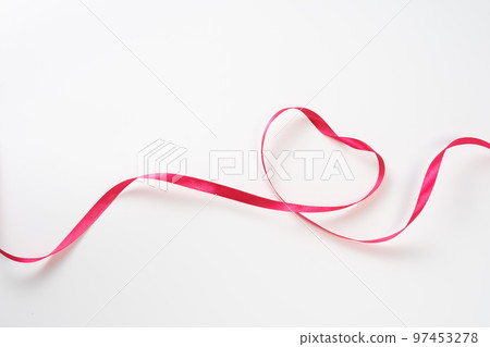 紅絲帶白色背景 紅絲帶白色背景 97453278