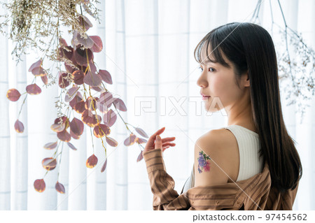 woman with tattoo woman with tattoo 97454562