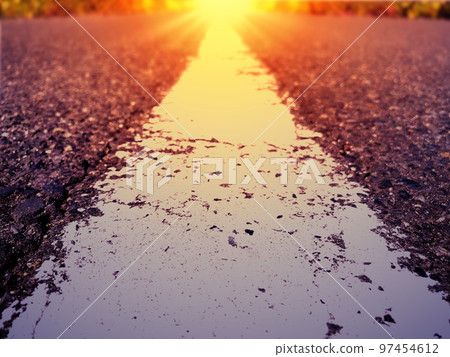 Straight road and dusk (dawn) 97454612