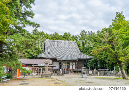 陸奧國分寺藥師堂，東北地區歷史最悠久的祈禱寺廟，仙台市民的守護神，仙台最古老的瓦頂建築 97456360