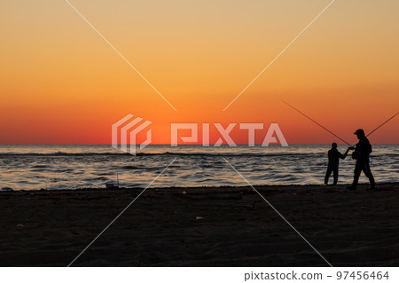 黃昏的漁夫 97456464