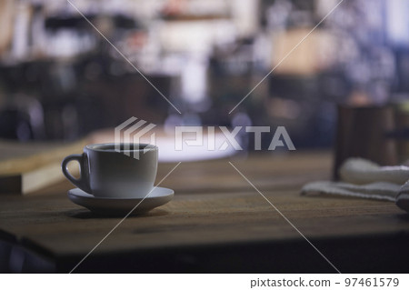 A relaxing break with fragrant coffee 97461579