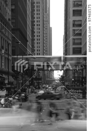 Crowds of Chicago (USA) 97468575
