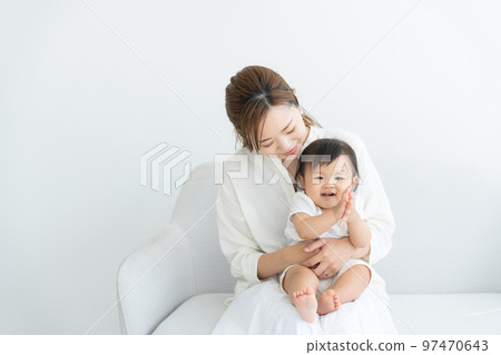 Baby and mother 97470643
