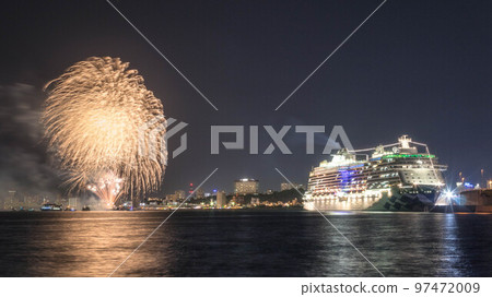 遊輪和煙花 遊輪和煙花 97472009