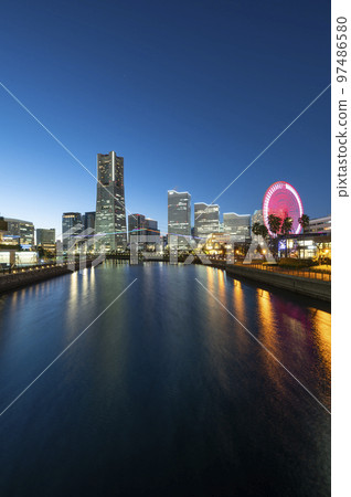 Night view of Yokohama (Bankokubashi) Night view of Yokohama (Bankokubashi) 97486580