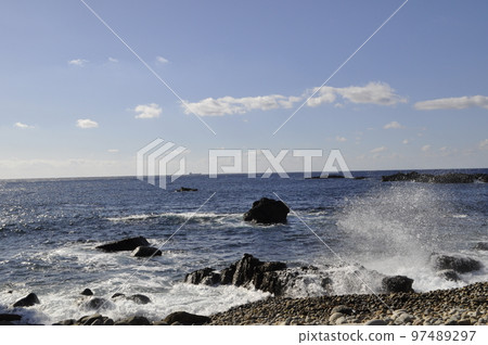 Sea	 97489297