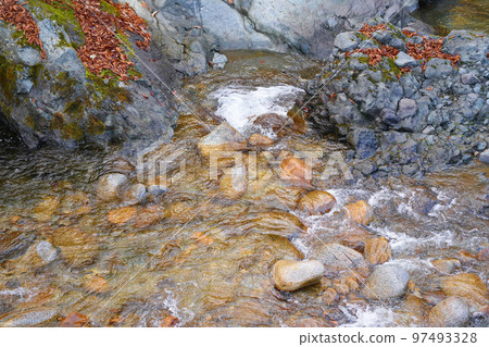 山間溪流景觀 山間溪流景觀 97493328