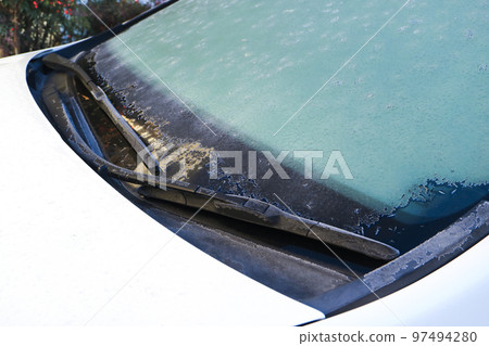 Freezing car windshield Freezing car windshield 97494280