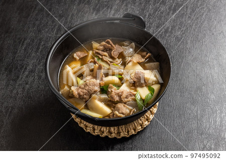 Imoni Nikujaga 日本北部地區美食 97495092