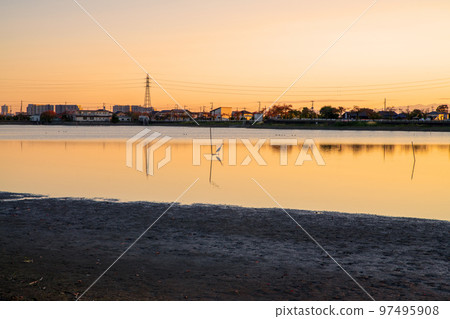 Isanuma 秋季傍晚風景埼玉縣川越市的風景 Isanuma 秋季傍晚風景埼玉縣川越市的風景 97495908