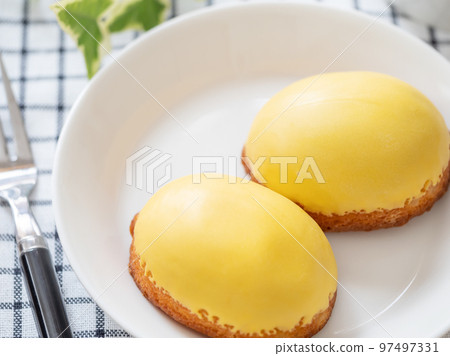 Lemon Cake  97497331
