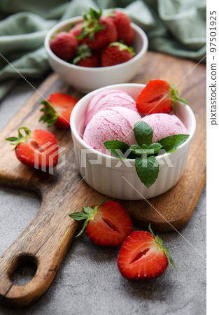 Homemade strawberry  ice cream with fresh strawberries 97501925
