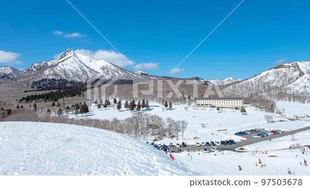Image of snow chute trekking Kagami Oyama 97503678