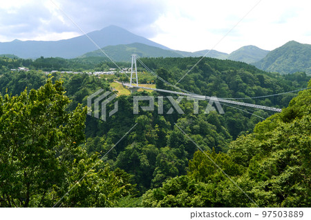 九重夢大吊橋，大分縣的熱門觀光景點，日本最高的“天空之廊” 97503889