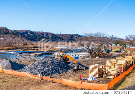 河流建設、木結構工程、地板加固工程 河流建設、木結構工程、地板加固工程 97504114