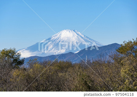 從神奈川看到初冬的富士山 97504118