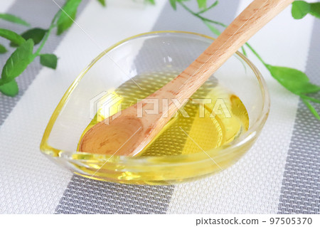 olive oil and spoon olive oil and spoon 97505370