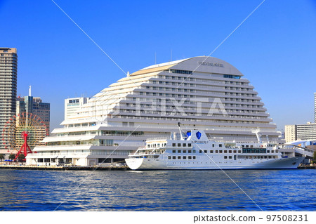 [Hyogo Prefecture] Meriken Park in sunny weather 97508231