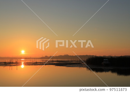 Sunrise scenery of Lake Inba Sunrise scenery of Lake Inba 97511873