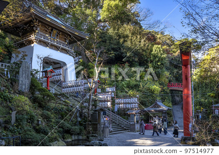 Scenery of Fujisawa City, Kanagawa Prefecture Enoshima Shrine Scenery of Fujisawa City, Kanagawa Prefecture Enoshima Shrine 97514977