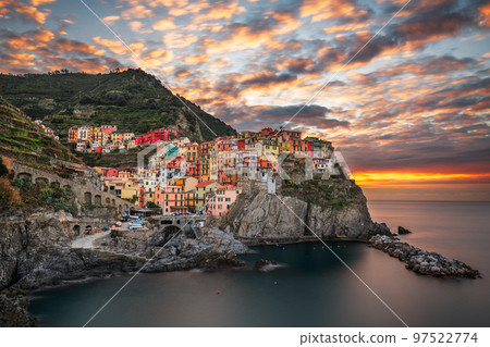 Manarola, La Spezia, Italy coastal view in Cinque Terre 97522774